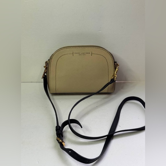 Marc Jacobs Handbags - Marc Jacobs Beige Leather Playback Crossbody Bag